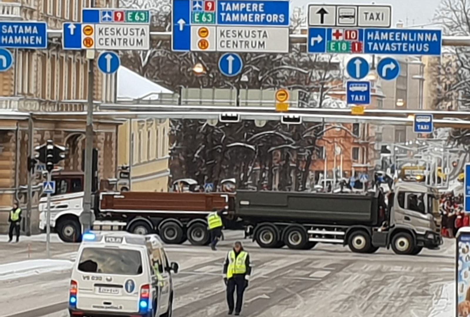 Sautilan Sisuja tarvittiin myös vuonna 2019, kun Uudenmaankatu suljettiin Hämeenkadun risteyksen kohdalta.